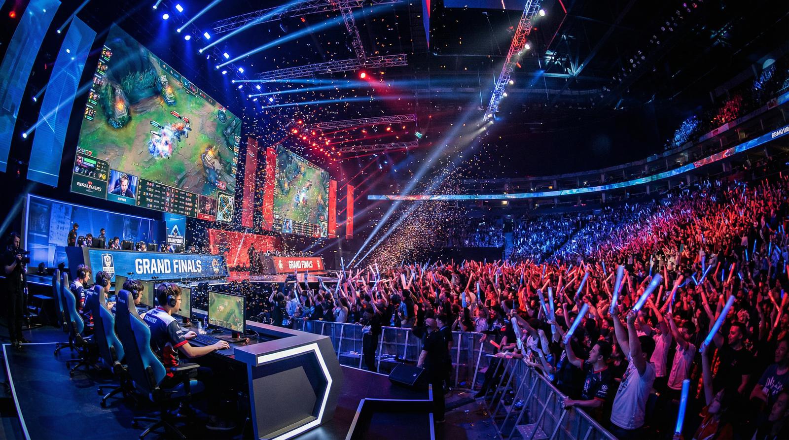 玩物社区LOL赛事视频